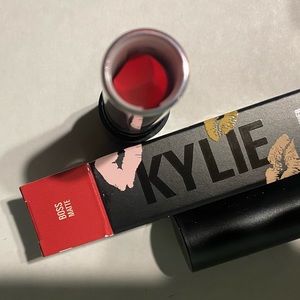 KYLIE COSMETICS Matte Lipstick BOSS